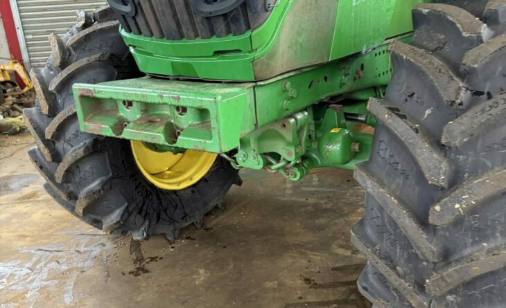 John Deere 9